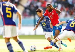 包含西班牙杯篮球赛场上引发风波，裁判受质疑的词条